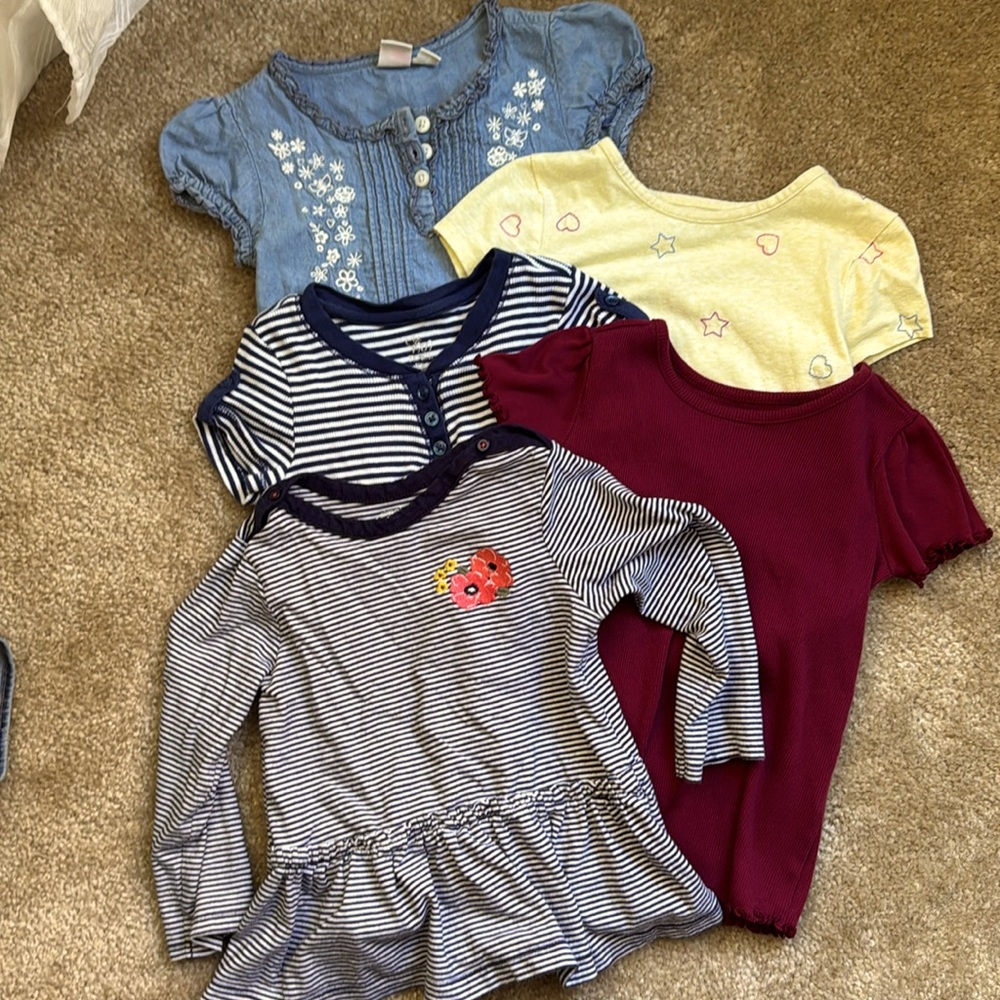 Girls size 4 Shirts(5)